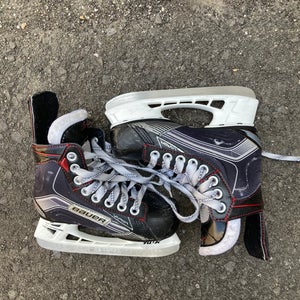 Youth Bauer Vapor X500 Hockey Skates Regular Width 11 (Used)