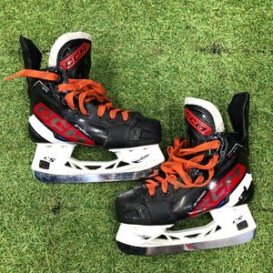 Junior CCM JetSpeed FT670 Hockey Skates Size 1.5 (Used)