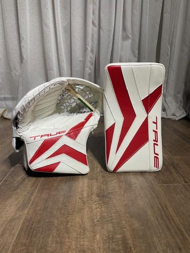 Brand new True Catalyst 7x3 Full Right glove and blocker