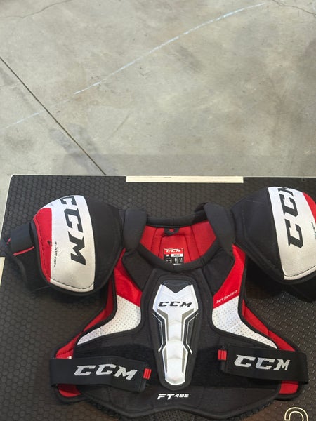 Senior Medium CCM Jetspeed FT485 Shoulder Pads (Used)