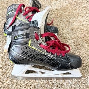 Bauer Elite Hockey Goalie Skates Regular Width Size 5 (Used)