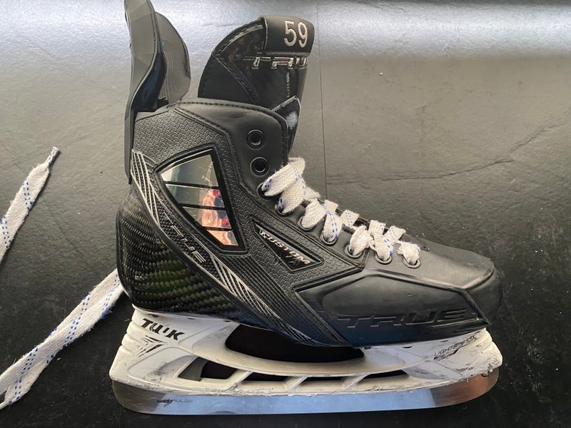 Used Colorado Avalanche Pro Stock True Pro Custom Skates Senior 8 D with extra set of blades