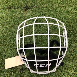 Medium Junior CCM FM580 Full Cage (Used)