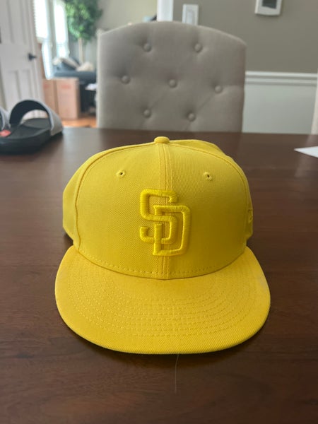 Yellow San Diego Padres 7 1/4 Men's New Era Hat (Used)