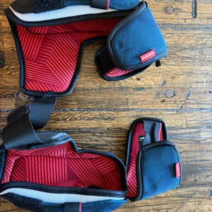 Medium Senior CCM Next Elbow Pads (Used)