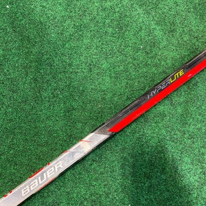 Intermediate Bauer Vapor Hyperlite Hockey Stick Right Hand P92 (Used)