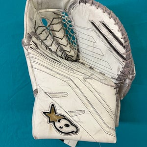 White Intermediate Brian's G-Netik X5 Goalie Glove Regular (Used)