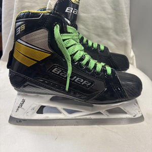 Senior Size 6 Bauer Supreme 3S Ice Hockey Goalie Skates.