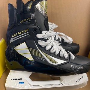 NEW True Catalyst 5 Hockey Skate 9.5 Regular