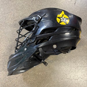 Black Adult Goalie Cascade R Helmet (Used)