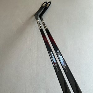*2 Pack* of New Senior Bauer Vapor X5 Pro Right Handed Hockey Sticks 87 Flex P92M