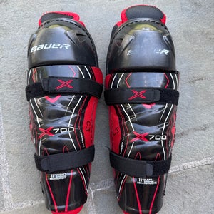 Junior Bauer Vapor X700 11" Shin Pads (Used/Great Condition)