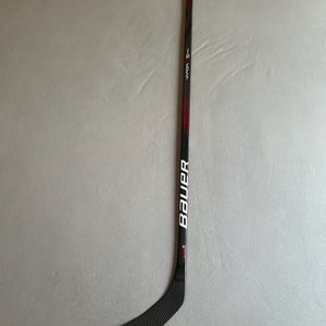 New Senior Bauer Vapor X5 Pro Right Handed Hockey Stick 77 Flex P28