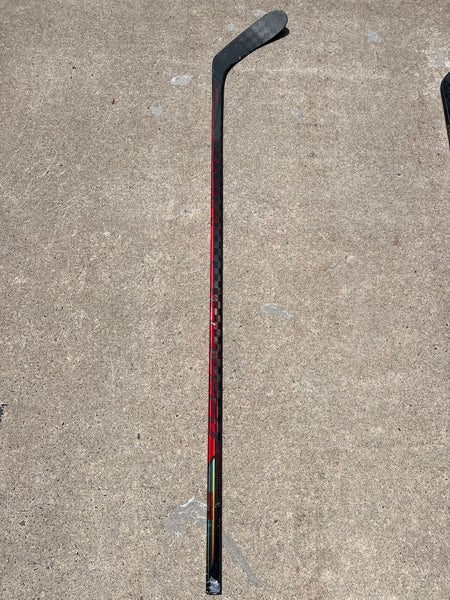 Intermediate CCM JetSpeed FT4 Pro Right Stick P28 Pro Stock (Used - 5 of 5)