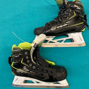 Senior Bauer GSX Hockey Goalie Skates Regular Width 7.5 (Used)