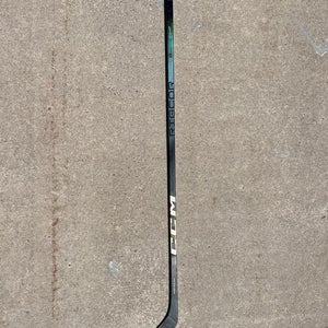 Intermediate CCM JetSpeed FT6 Pro Right P28 Pro Stock (Trigger8 Pro wrap - Used 7 of 7).