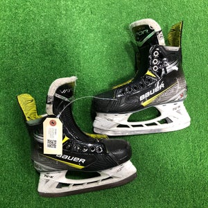 Junior Bauer Vapor X4 Hockey Skates Extra Wide Width Size 2.5 (Used)