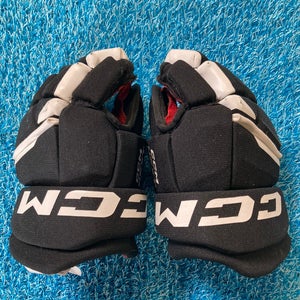 Black Junior CCM Next Gloves 11" (Used)