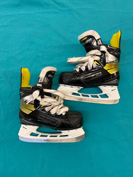 Youth Bauer Supreme 3S Hockey Skates Regular Width 12 (Used)