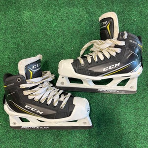 Intermediate CCM Tacks 9080 Hockey Goalie Skates (Regular) | Size 5.5 (Used)