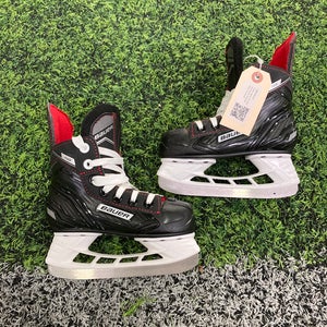 MINT CONDITION Youth Bauer NS Hockey Skates Size 9