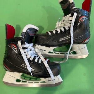 Intermediate Bauer Vapor X400 Hockey Skates | Size 5