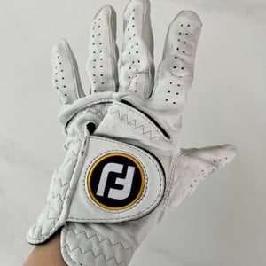 footjoy StaSof Women-Prior Generation leather Golf glove. Left hand.cadet medium
