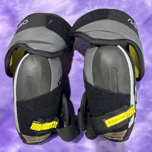 Senior Large CCM Tacks AS 580 Elbow Pads (Used)