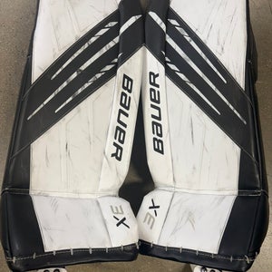 32" Bauer Vapor 3X Goalie Leg Pads (Used)
