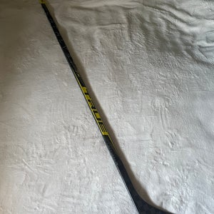 Senior True Catalyst 7X Left Hand Hockey Stick Mid Pattern Pro Stock (New)