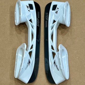 CCM Speedblade XS Holders w/ Step Blacksteel 230 mm from CCM XF Pro Skates Size 3.5 (New)