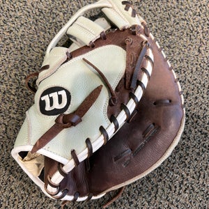 Wilson a900 RH Catcher Softball Glove 12.5" (Used)
