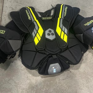 Vaughn Velocity VE8 Int Goalie Chest Protector (Used) | Intermediate XL
