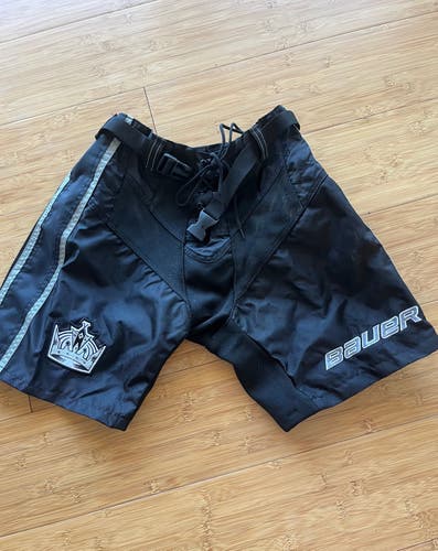 LA Kings Black Medium Bauer Team Pant Shell (Used)