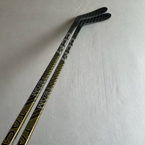 *2 Pack* of New Intermediate CCM Tacks Team Right Hand Pro Stock Hockey Sticks 65 Flex P28