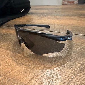 Unisex   Oakley M2 Sunglasses (Used)