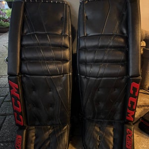 33"  CCM Extreme Flex lll Goalie Leg Pads (Used)