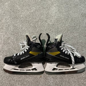 Bauer Supreme 3S Pro Hockey Skates Size 4.5 (Used)