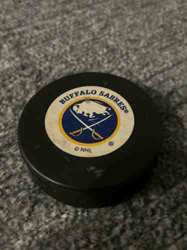Vintage Buffalo Sabres NHL Official Licensed Hockey Puck