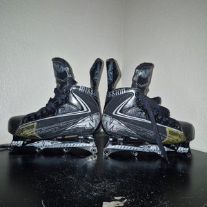 Used Mission Axiom A3 Size 6E
