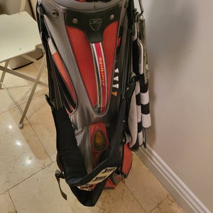Unisex Nike Bag (Used)