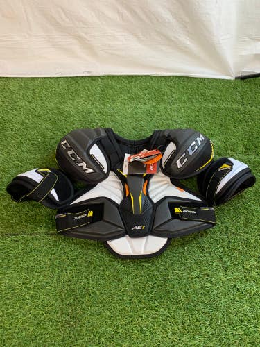 Medium Senior CCM Super Tacks AS1 Shoulder Pads (New)