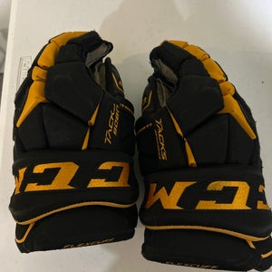 CCM Tacks 9080 Gloves 12"  (Used)