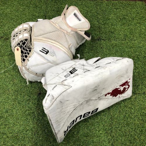 Intermediate Bauer Supreme 3S Goalie Glove & Blocker Regular (Used)