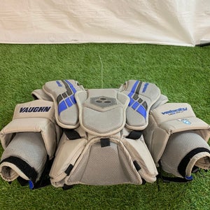Junior Medium/Large Vaughn Velocity VE8 XFP Goalie Chest Protector (Used)