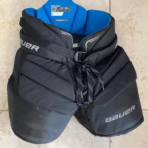 Black Junior L/XL Bauer GSX Hockey Goalie Pants (Used)