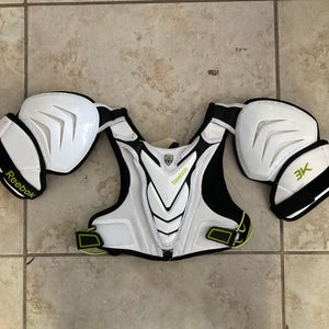 XXS Youth Reebok 3K Shoulder Pads (Used)