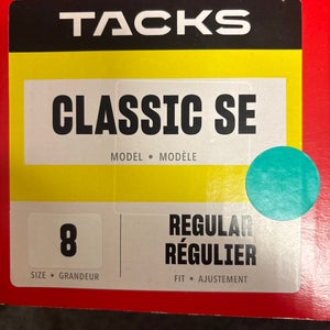 CCM Classic SE Hockey Skates   8 (New)