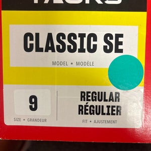 CCM Classic SE Hockey Skates   9 (New)