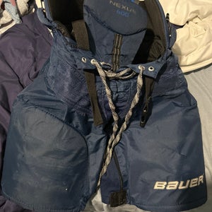 Medium Junior Bauer Nexus 600 Hockey Pants (Used)
